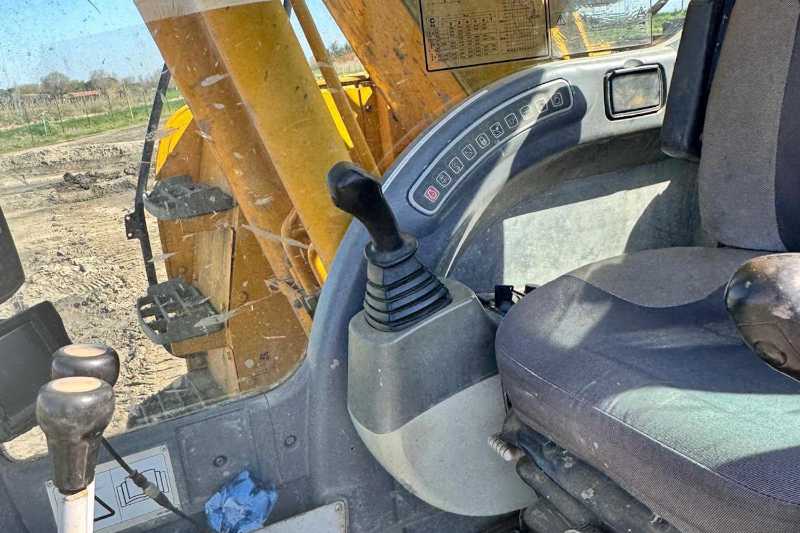 OmecoHub - Immagine JCB JZ140LC